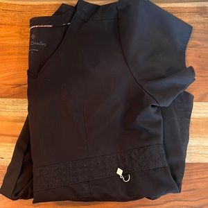 Sets of 4 black scrubs